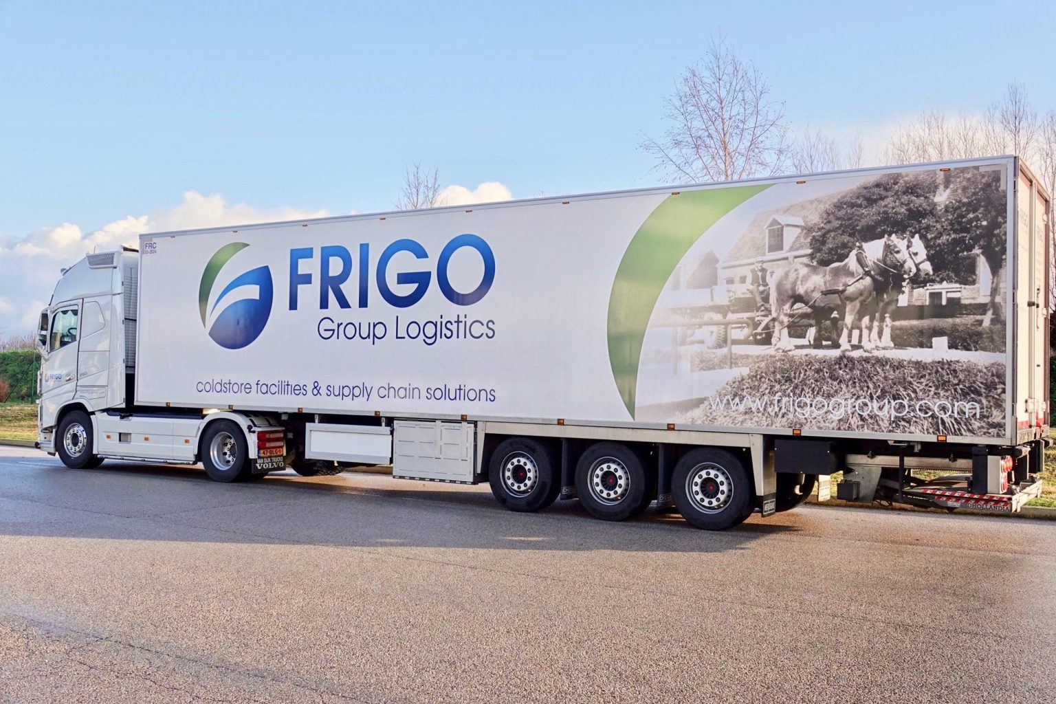 Frigo trailer - specialist in opslag en transport met koelwagen voor vriesvervoer en groupagevervoer door Europa